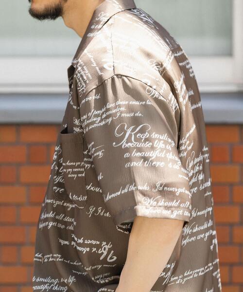 ITEMS URBANRESEARCH(アイテムズ アーバンリサーチ)の「メッセージプリント オープンカラー 半袖シャツ(シャツ/ブラウス・メンズ・ブラック/モカ/オリーブ・MEDIUM/LARGE)」の13枚目の写真