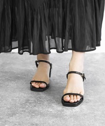 【軽量】華奢なダブルストラップのプレートヒールサンダル