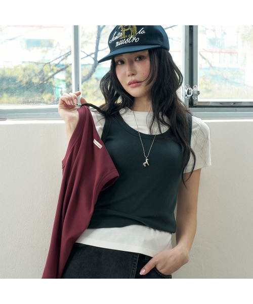 MORVE13(モルブ13)の「センティル スクープネック スリーブレス(Tシャツ/カットソー・レディース・ブラック/ネイビー/ダークグリーン/バーガンディー/ライトグレー/アイボリー・FREE)」の4枚目の写真