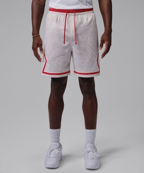 JORDAN BRAND（ジョーダンブランド）の「JORDAN BRAND Dri-Fit Diamond Shorts（ジョーダンブランド Dri-FIT ダイアモンド ショートパンツ）（その他パンツ・メンズ・ホワイト系/ブラック系・SMALL/MEDIUM/LARGE/X-LARGE）」の5枚目の写真