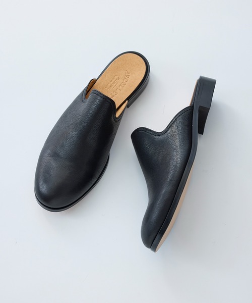 ARCOLLETTA PADRONE(アルコレッタ パドローネ)の「【ARCOLLETTA PADRONE】CUT OFF SLIP ON TK8394-2101-24A(スリッポン・メンズ・ブラック・40/41/42)」の1枚目の写真
