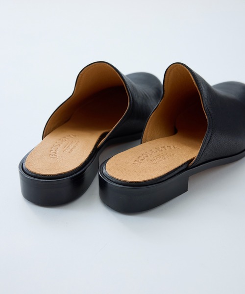 ARCOLLETTA PADRONE(アルコレッタ パドローネ)の「【ARCOLLETTA PADRONE】CUT OFF SLIP ON TK8394-2101-24A(スリッポン・メンズ・ブラック・40/41/42)」の3枚目の写真