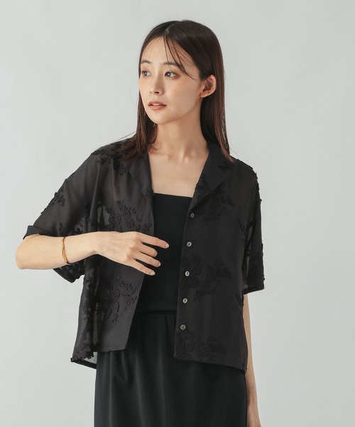 GLOBAL WORK(グローバルワーク)の「3Dレース開襟シャツ/1017794(シャツ/ブラウス・レディース・ブラック/アイボリー・MEDIUM/LARGE)」の5枚目の写真