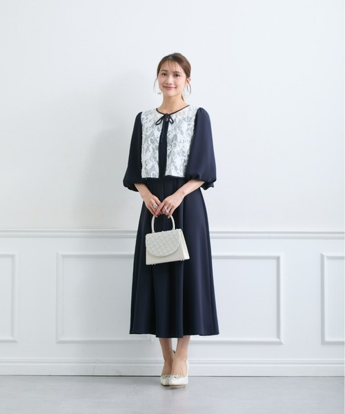 Jolie et Jolie(ジョリーエジョリー)の「【結婚式・パーティードレス】格子柄フラップハンドバッグ(ハンドバッグ・レディース・アイボリー/グレー・FREE)」の6枚目の写真