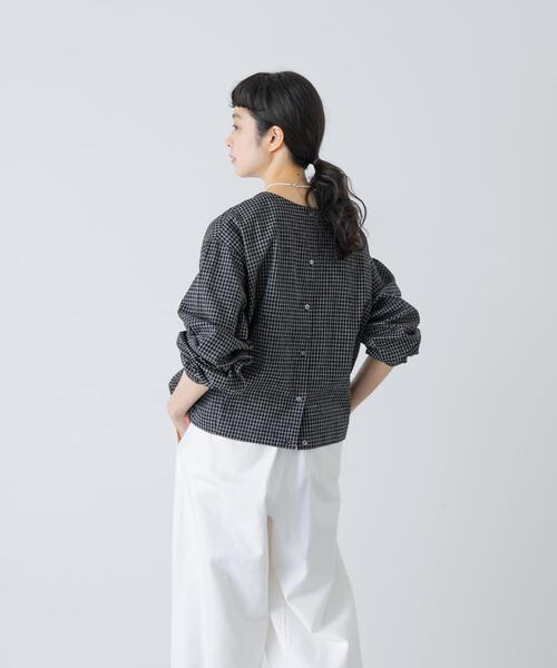 かぐれ(カグレ)の「ギャザースリーブ2WAYカーディガン(カーディガン/ボレロ・レディース・オフホワイト/ブラック・FREE)」の2枚目の写真
