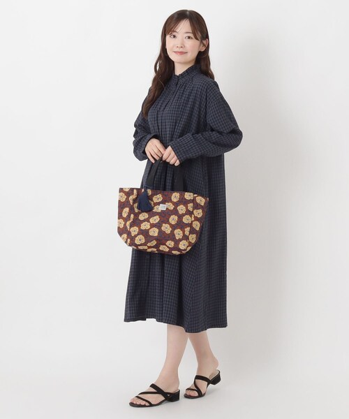 one'sterrace(ワンズテラス)の「FH ジャカードトートバッグ イラハリカ(トートバッグ・レディース・ダークブラウン系8/アイボリー系8・99)」の14枚目の写真