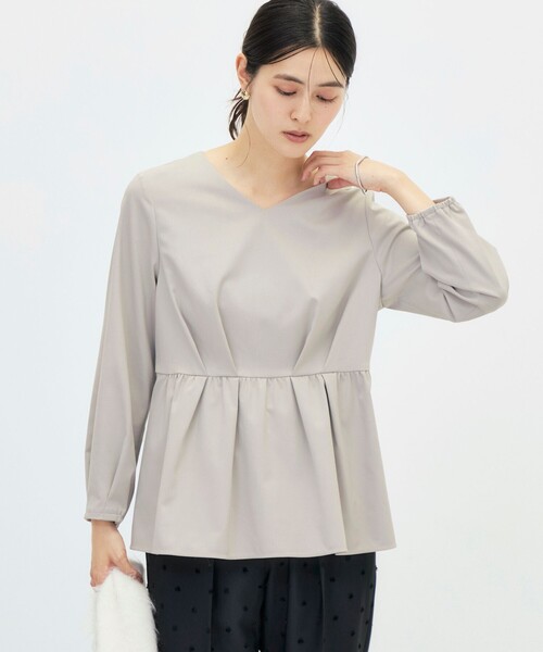 NOLLEY’S(ノーリーズ)の「《セットアップ対応》ウォッシャブルハイスペックTRペプラムブラウス(シャツ/ブラウス・レディース・ネイビー/グレイッシュベージュ・36/38)」の22枚目の写真