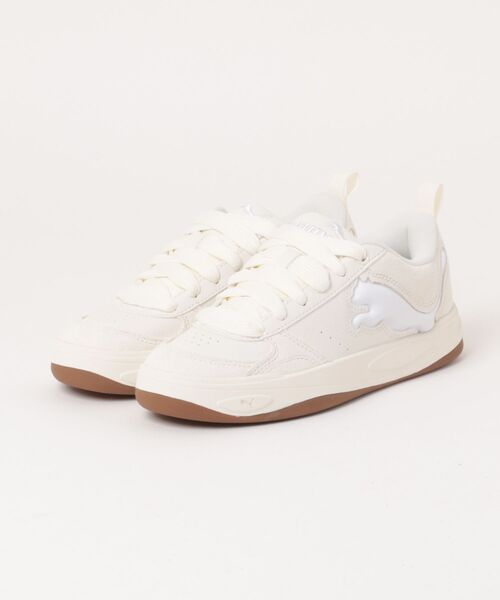 PUMA(プーマ)の「PUMA プーマ PARK LIFESTYLE 2 CAT レディーススニーカー(パークライフスタイル2キャット)(スニーカー・レディース・アイボリー/ブラック×ホワイト・22.5cm/23.5cm/24.5cm/23.0cm/24.0cm/25.0cm)」の1枚目の写真