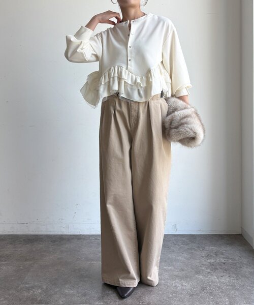 DouDou(ドゥドゥ)の「【WEB限定】 前後2wayカットジョーゼット裾フリルブラウス(シャツ/ブラウス・レディース・ブラック/アイボリー・FREE)」の5枚目の写真
