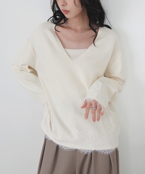 LIAN(リアン)の「【ZOZOTOWN限定商品】レースドッキングVネックプルオーバー(ニット/セーター・レディース・ブラウン/チャコールグレー/ブラック/アイボリー・FREE)」の2枚目の写真