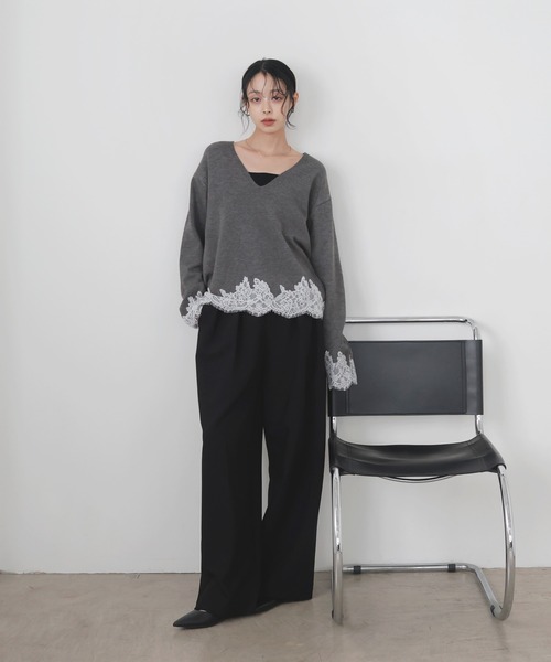 LIAN(リアン)の「【ZOZOTOWN限定商品】レースドッキングVネックプルオーバー(ニット/セーター・レディース・ブラウン/チャコールグレー/ブラック/アイボリー・FREE)」の10枚目の写真