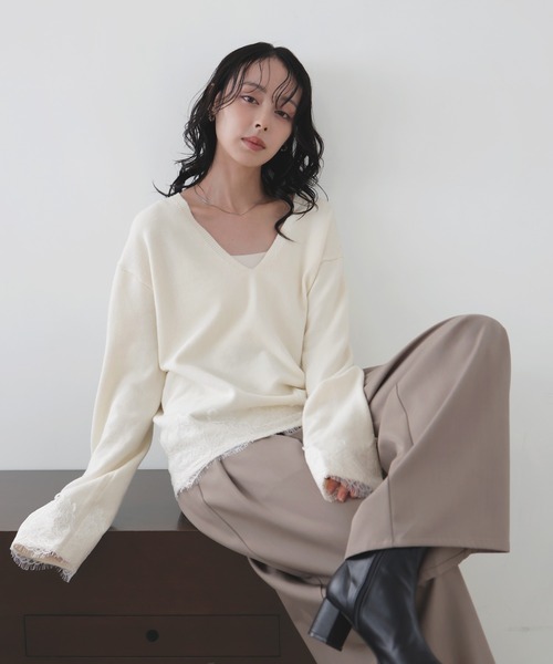 LIAN(リアン)の「【ZOZOTOWN限定商品】レースドッキングVネックプルオーバー(ニット/セーター・レディース・ブラウン/チャコールグレー/ブラック/アイボリー・FREE)」の12枚目の写真