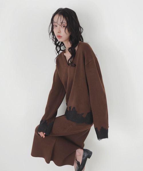 LIAN(リアン)の「【ZOZOTOWN限定商品】レースドッキングVネックプルオーバー(ニット/セーター・レディース・ブラウン/チャコールグレー/ブラック/アイボリー・FREE)」の22枚目の写真