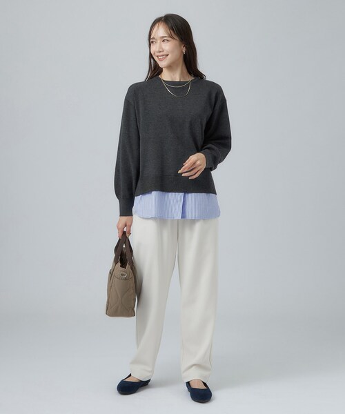 SHOO・LA・RUE(シューラルー)の「【毛玉レス/S-LL/洗濯機可】1枚で正解バランス シャツレイヤード風ニット(ニット/セーター・レディース・ダークブラウン/ブルー系その他/チャコールグレー/グレー/ピンク系その他・01/02/04/03)」の12枚目の写真