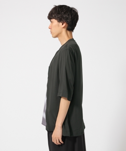 HARE（ハレ）の「ノーカラーMA-1シャツ5分袖(HARE)（シャツ/ブラウス・メンズ・ブラウン/ブラック/グレー/カーキ・LARGE/MEDIUM/SMALL）」の6枚目の写真