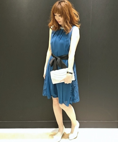 INTERPLANET WINGS（インタープラネットウィング）の「スタンドカラービジュ－付きAラインドレス（ドレス・レディース・ミント/ネイビー/オレンジ/ボルドー/グリーン/ベージュ・FREE）」の2枚目の写真