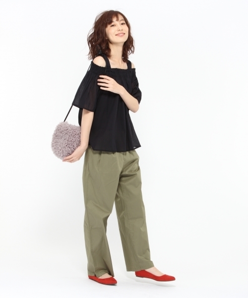 LAKOLE(ラコレ)の「エコラムファーショルダーバッグ / LAKOLE(ショルダーバッグ・レディース・アッシュグレー/ブラック/カーキ/ボルドー・FREE)」の6枚目の写真