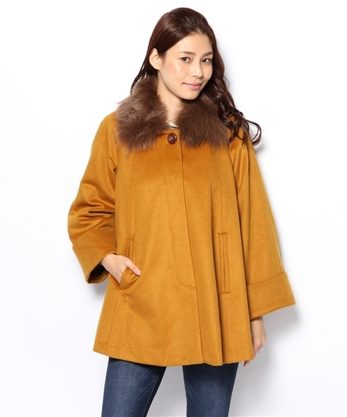 Soareak（ソアリーク）の「FOXファーツキテントラインコート（その他アウター・レディース・ネイビー/キャメル/マスタード・MEDIUM）」の3枚目の写真