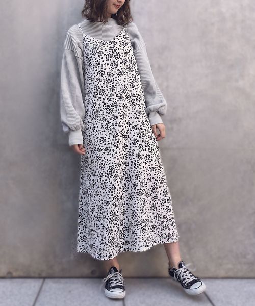 one after another NICE CLAUP（ワンアフターアナザーナイスクラップ）の「サーマル刺繍トップス（Tシャツ/カットソー・レディース・オフホワイト/ブルーグレー/ベージュ/ライトグリーン・FREE）」の13枚目の写真