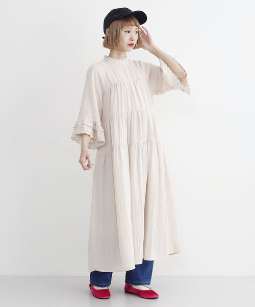 MERLOT(メルロー)の「フリルネックレースギャザーワンピース8171(ワンピース・レディース・ブラック/ベージュ/ネイビー/レッド・FREE)」の19枚目の写真