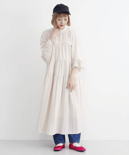 MERLOT(メルロー)の「フリルネックレースギャザーワンピース8171(ワンピース・レディース・ブラック/ベージュ/ネイビー/レッド・FREE)」の11枚目の写真