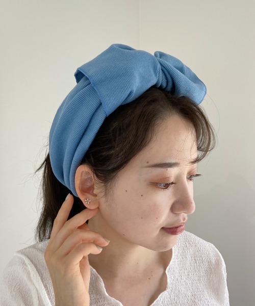 CLEA（クレア）の「ビック リボン ターバン（ヘアバンド・レディース・ブラック/ベージュ/グレー/アイボリー/ブラウン/オリーブ/ダークブラック/ブルー・FREE）」の8枚目の写真