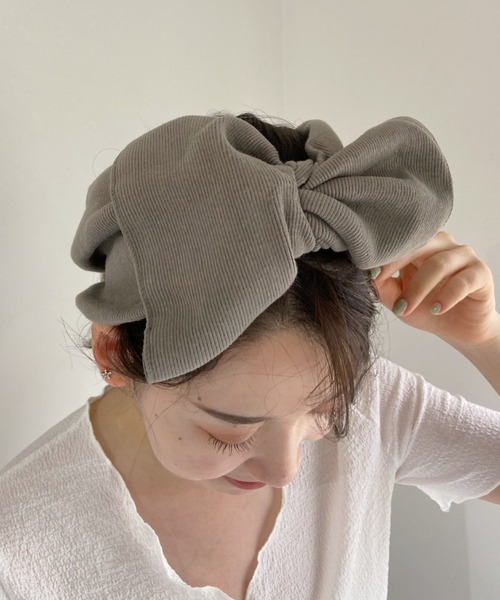 CLEA（クレア）の「ビック リボン ターバン（ヘアバンド・レディース・ブラック/ベージュ/グレー/アイボリー/ブラウン/オリーブ/ダークブラック/ブルー・FREE）」の12枚目の写真