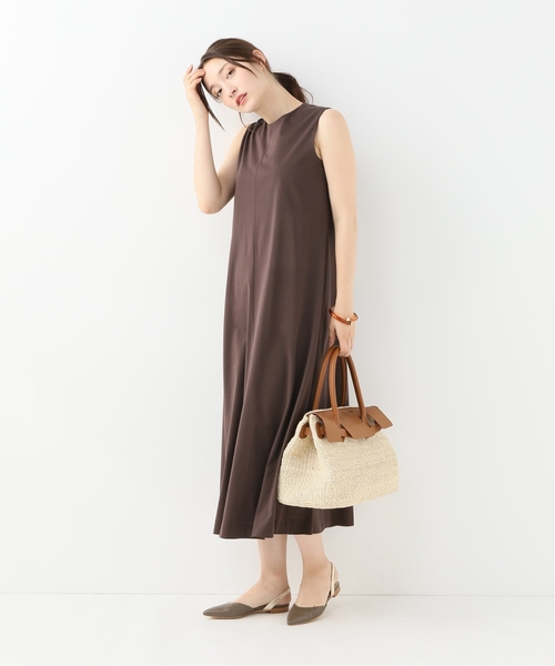 La TOTALITE(ラトータリテ)の「フレアマキシワンピース【手洗い可能】◆(ワンピース・レディース・ブラック/ブラウン・FREE)」の4枚目の写真