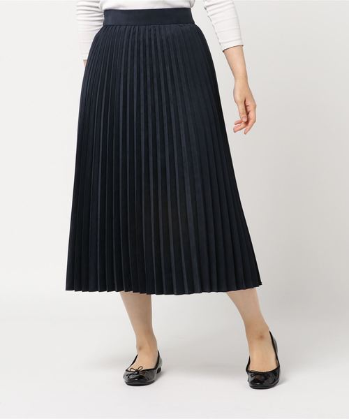 SHIPS(シップス)の「フェイクスエードプリーツスカート◇(スカート・レディース・オフホワイト/ピンク/ベージュ系その他/ライトピンク/ベージュ/ネイビー/ブラウン・ONE SIZE)」の6枚目の写真