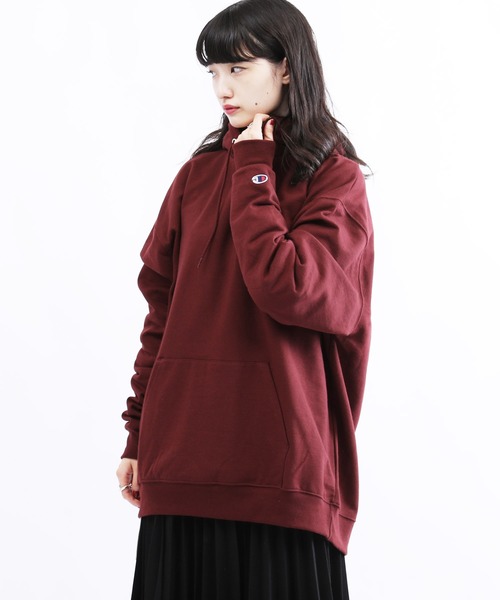 Champion(チャンピオン)の「Champion / チャンピオン スウェット オーバーサイズ プル パーカー / ビッグシルエット / 裏起毛(パーカー・メンズ・ホワイト/チャコールグレー/ブラック/ダークグリーン/パープル/ネイビー/グレー/レッド/ゴールド/オレンジ/マルーン/ロイヤルブルー/ライトブルー/スカイブルー/ライトパープル・SMALL/MEDIUM/LARGE/X-LARGE/XX-LARGE/XXX-LARGE)」の18枚目の写真