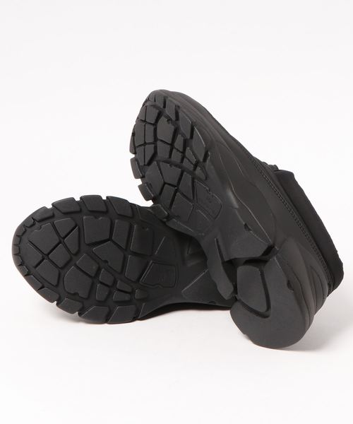 LOWRYS FARM（ローリーズファーム）の「キルティングシューズ　854605（スニーカー・レディース・ブラック・MEDIUM/LARGE）」の2枚目の写真