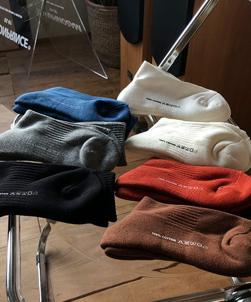 MASONPRINCE(メイソンプリンス)の「【MASONPRINCE】シンプル ブランドロゴ 8カラーソックス(ソックス/靴下・メンズ・ブラック/ブルー/ブラウン/グレー/アイボリー/カーキ/レッド/ホワイト・FREE)」の18枚目の写真