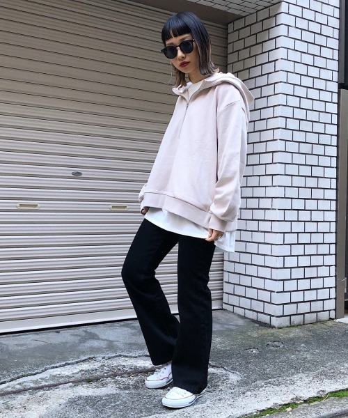 PAGEBOY（ページボーイ）の「フレアジーンズ【20SS】（デニムパンツ・レディース・ライトブルー/ブラック/ブルー・25inch/26inch/27inch）」の6枚目の写真