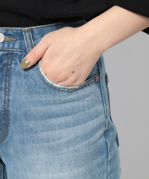 PAGEBOY（ページボーイ）の「フレアジーンズ【20SS】（デニムパンツ・レディース・ライトブルー/ブラック/ブルー・25inch/26inch/27inch）」の19枚目の写真