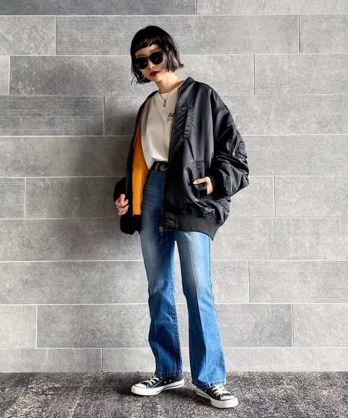 PAGEBOY（ページボーイ）の「フレアジーンズ【20SS】（デニムパンツ・レディース・ライトブルー/ブラック/ブルー・25inch/26inch/27inch）」の13枚目の写真