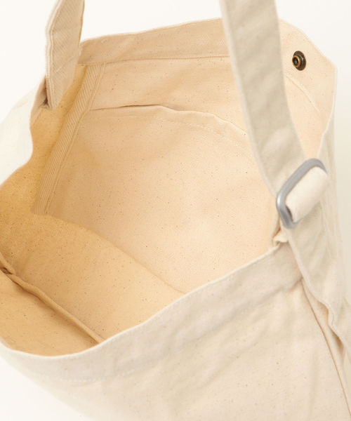 THE NORTH FACE(ザノースフェイス)の「THE NORTH FACE:ミュゼットバッグ(トートバッグ・レディース・ホワイト/グレー/レッド・ONE SIZE)」の7枚目の写真