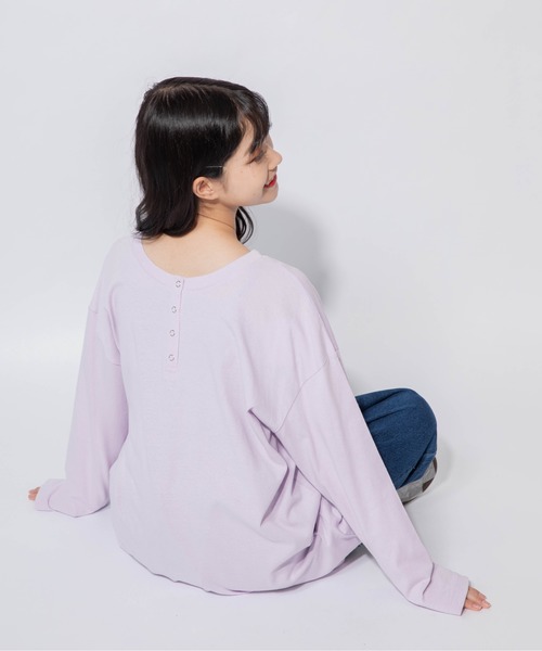 Mysa&Liina（ミーサリーナ）の「ヘンリーネックBIGロングTシャツ（Tシャツ/カットソー・レディース・ブラック/オフホワイト/サックスブルー/ラベンダー・M）」の13枚目の写真