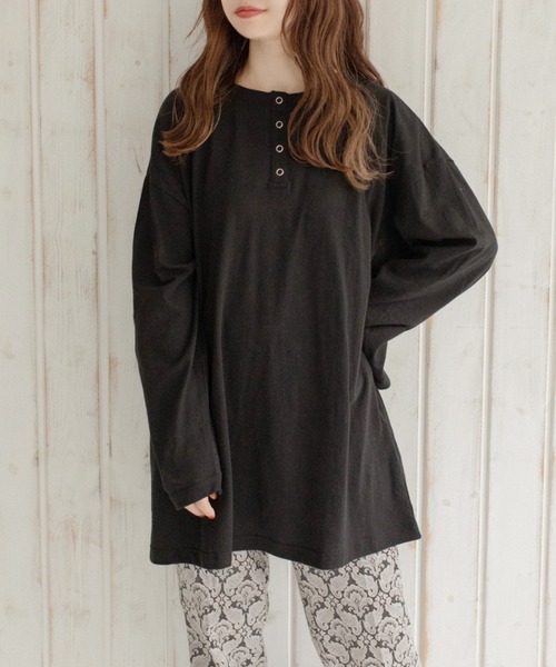 Mysa&Liina（ミーサリーナ）の「ヘンリーネックBIGロングTシャツ（Tシャツ/カットソー・レディース・ブラック/オフホワイト/サックスブルー/ラベンダー・M）」の22枚目の写真