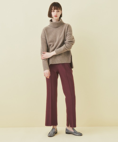 STUDIOUS（ステュディオス）の「【STUDIOUS】ライトツイルスリットフレアパンツ（その他パンツ・レディース・ワインレッド/カーキ/ブラック/パープル・2/1）」の8枚目の写真