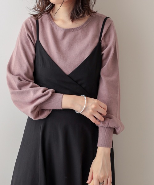 natural couture(ナチュラルクチュール)の「バックパールニットプルオーバー(ニット/セーター・レディース・ブラック/ブラウン/モカ/グリーン/サックスブルー・FREE)」の3枚目の写真