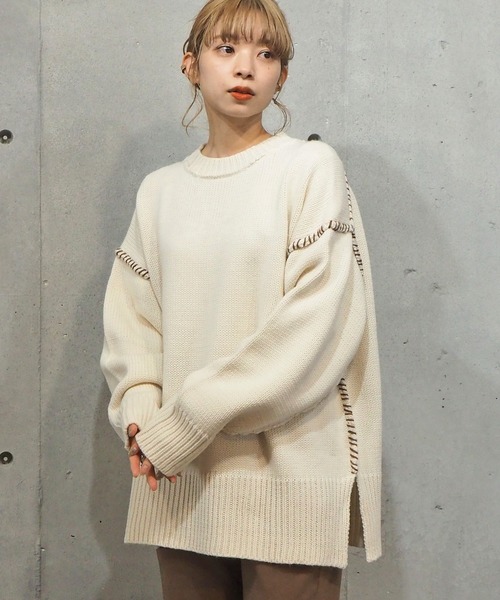 tiptop（ティップトップ）の「[新色登場] 配色ステッチBIGニットプルオーバー（ニット/セーター・レディース・ブラック/ブラウン/オフホワイト/グリーン/アイボリー/ブルー・FREE）」の7枚目の写真