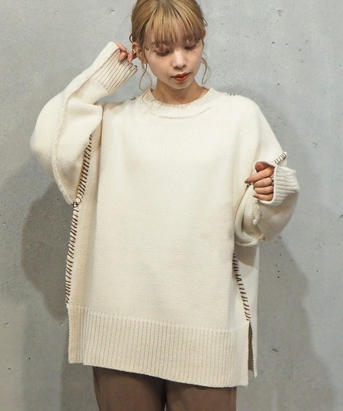 tiptop（ティップトップ）の「[新色登場] 配色ステッチBIGニットプルオーバー（ニット/セーター・レディース・ブラック/ブラウン/オフホワイト/グリーン/アイボリー/ブルー・FREE）」の8枚目の写真