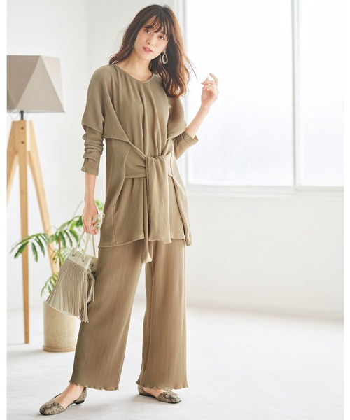 GeeRA(ジーラ)の「スクエアセパレートフラットシューズ(パンプス・レディース・パイソン/ブラック/アイボリー・SMALL/LARGE/MEDIUM/X-LARGE)」の14枚目の写真