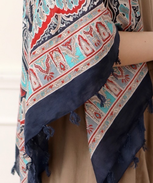 Bou Jeloud（ブージュルード）の「アソート柄インパクトストール（マフラー・レディース・A/B/C・FREE）」の7枚目の写真