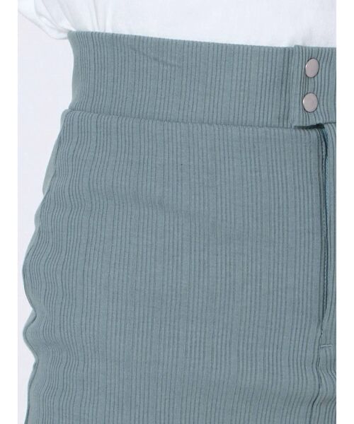 EMODA（エモダ）の「リブハイウエストWボタンスカート（スカート・レディース・ブラック/ベージュ/ミント・SMALL/MEDIUM）」の19枚目の写真