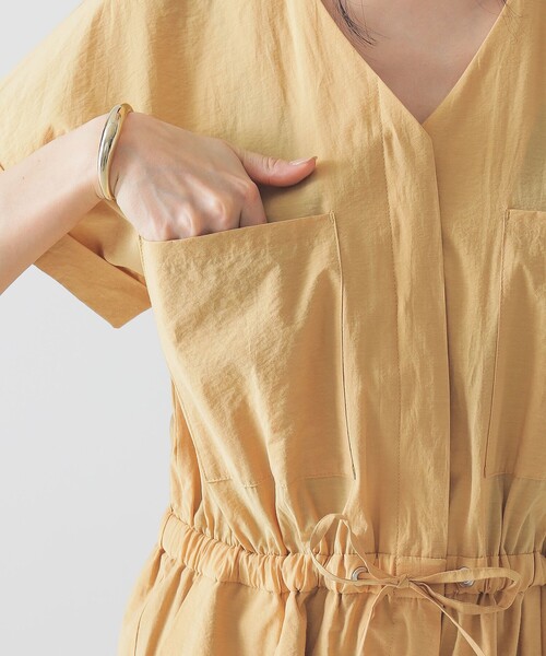 BEAMS LIGHTS（ビームスライツ）の「BEAMS LIGHTS / Vネック ドロスト コンビネゾン（つなぎ/オールインワン・レディース・ブラック/ピンク/イエロー系その他5・ONE SIZE/36/38）」の22枚目の写真