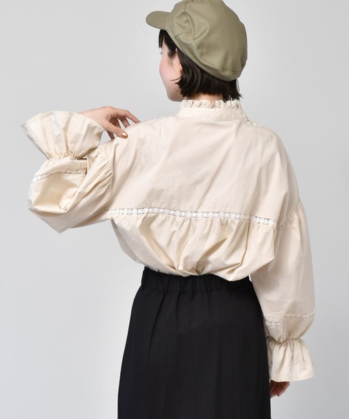 RETRO GIRL（レトロガール）の「ハイネックはしごレースブラウス（シャツ/ブラウス・レディース・オフホワイト/イエロー/ライトベージュ・FREE）」の17枚目の写真