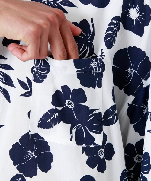 LOVELESS（ラブレス）の「サマーフラワー ハーフスリーブシャツ（シャツ/ブラウス・メンズ・オフホワイト・L/M/S）」の2枚目の写真