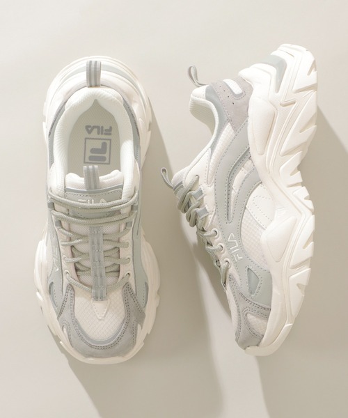 FILA(フィラ)の「FILA イントレーションライト(スニーカー・レディース・イエロー/レッド/ライトグレー・23cm/24.0cm)」の2枚目の写真