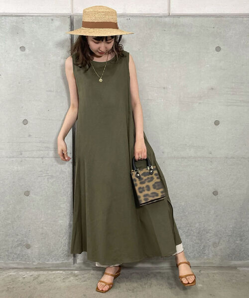 fredy emue(フレディエミュ)の「【WEB限定】レーヨン麻ノースリーブワンピース(ワンピース・レディース・ブラック/チャコールグレー/オリーブ・36/38)」の12枚目の写真